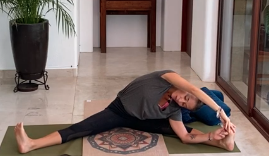 1hr Yin Yoga All Levels / Intermediate (English)