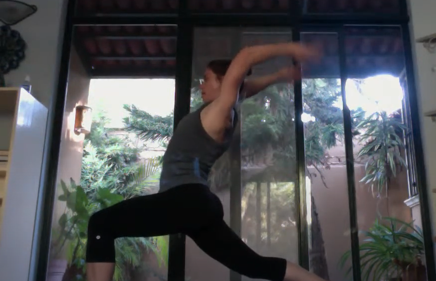 1hr Power Vinyasa Flow All Levels/Intermediate (bilingual)