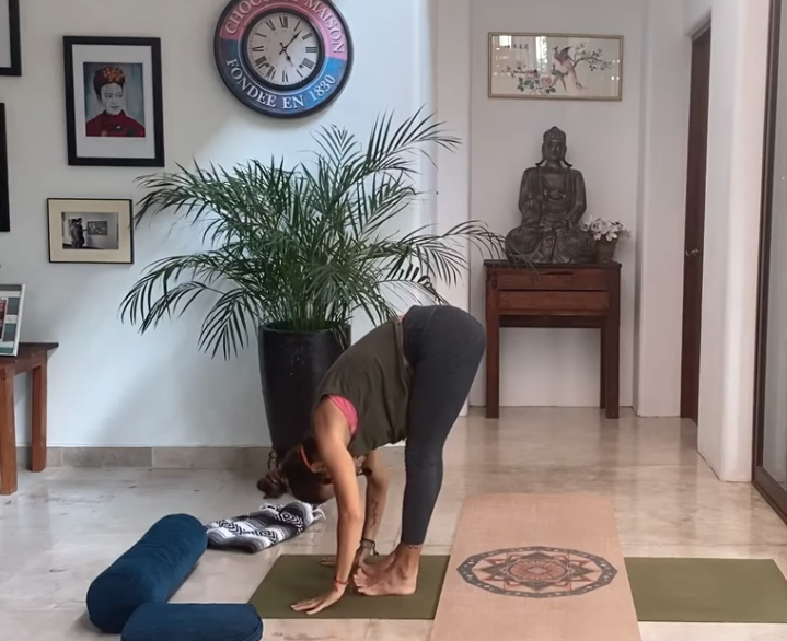 40min Hatha Yoga for Bad Moods – All levels (English)