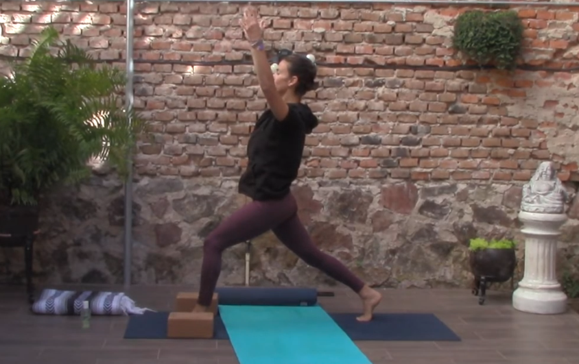 55min Hatha Yoga – focus on abs, buns and thighs