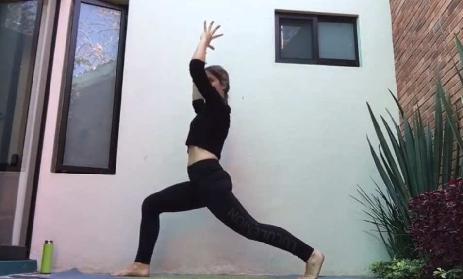 55min Flow Vinyasa with Focus on Balance (bilingual)